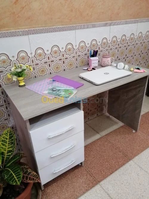 مكاتب بورق الملامين (16 ملم )