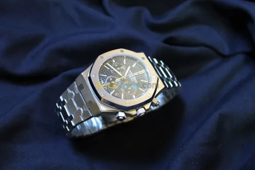 Montre pour hommes AUDEMARS PIGUET Royal OAK noire AP