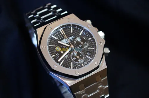 Montre pour hommes AUDEMARS PIGUET Royal OAK noire AP