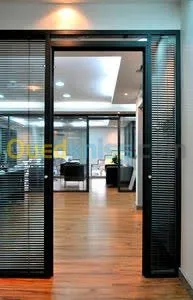 Cloison amovible pour bureaux