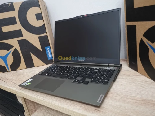 ASUS strix SCAR 2 Zephyrus hp dell 