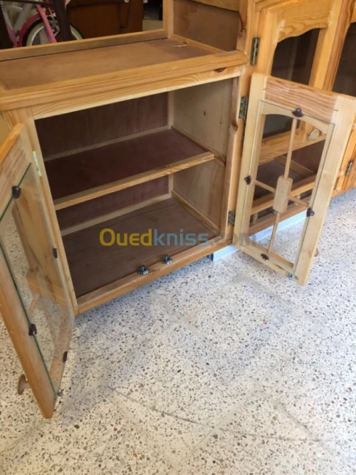 Meuble de cuisine en bois 