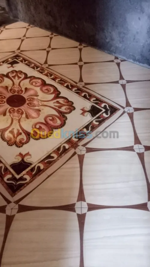 Faience dalle de sole marbre bien fini