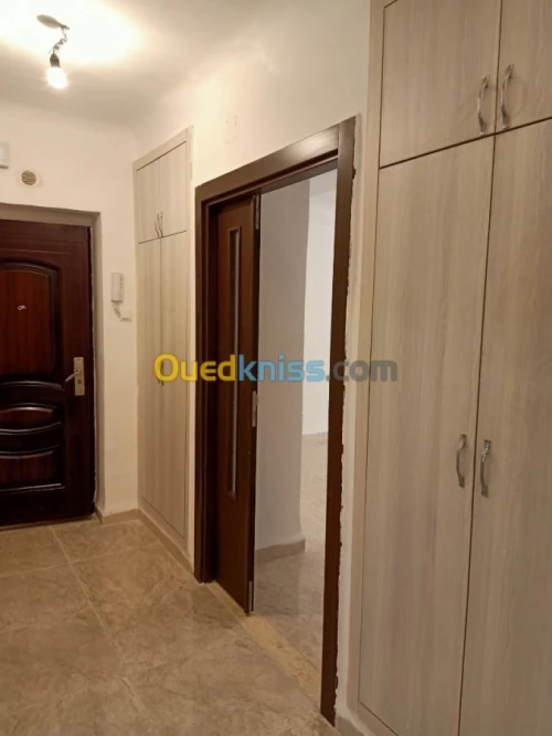 Location Appartement F4 Alger Bordj el bahri