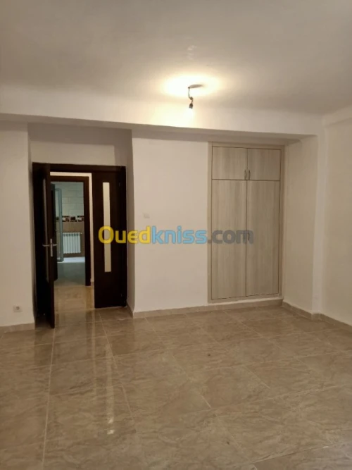 Location Appartement F4 Alger Bordj el bahri