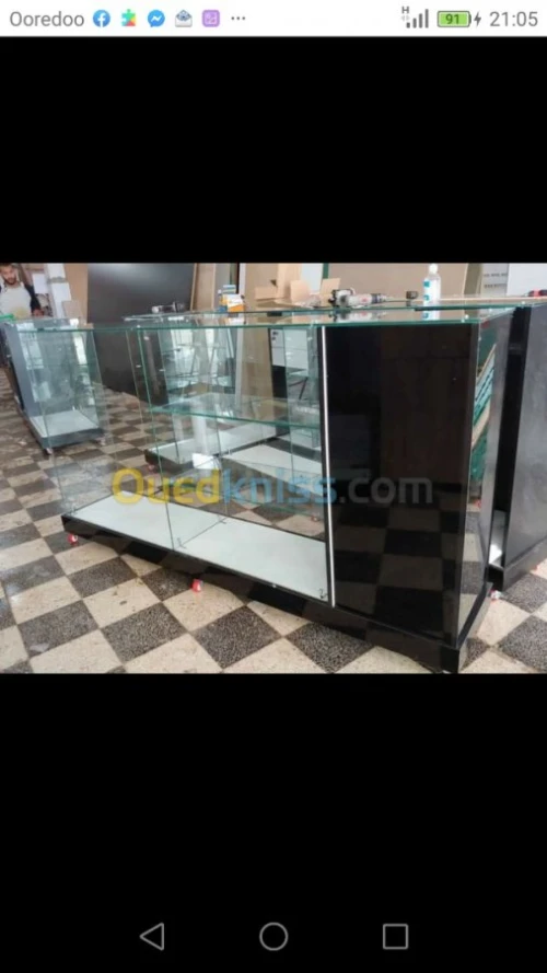 DECORATION, REVÊTEMENT ET AMENAGEMENT.