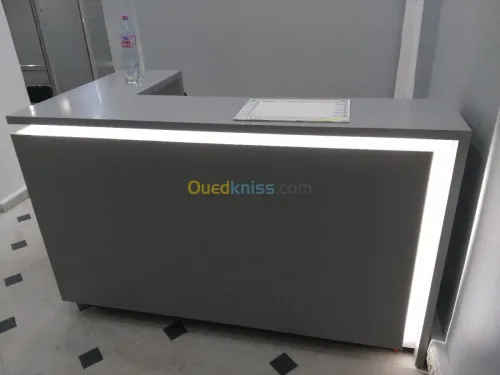 DECORATION, REVÊTEMENT ET AMENAGEMENT.