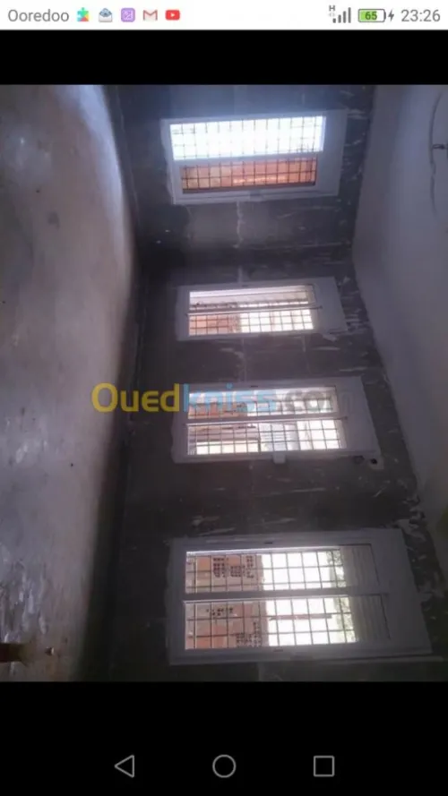 DECORATION, REVÊTEMENT ET AMENAGEMENT.