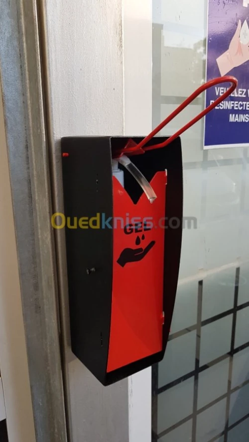 Distributeur mural de gel désinfectant