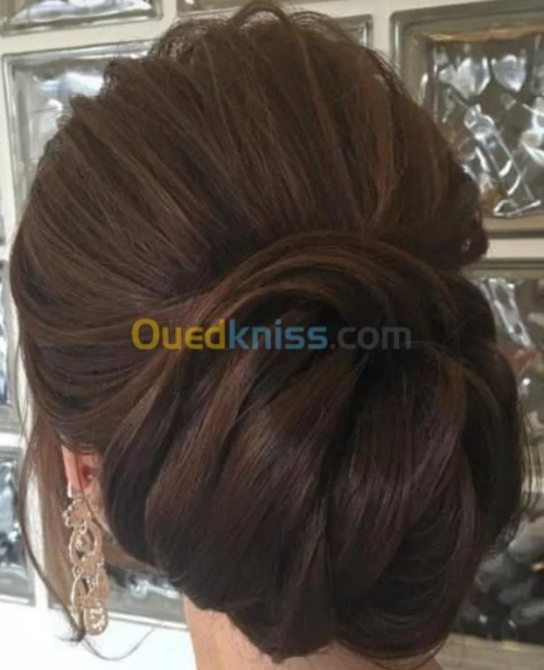 maquilleuse/coiffeuse à domicile