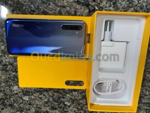 Realme REALME 6 (4/128)