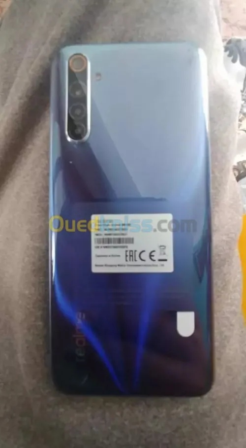 Realme REALME 6 (4/128)