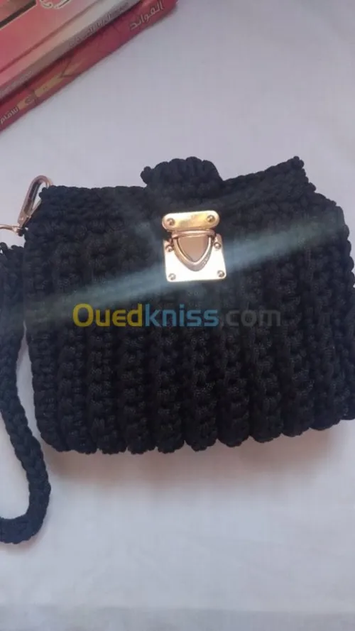 sac à main  / pochette  / sac à dos 