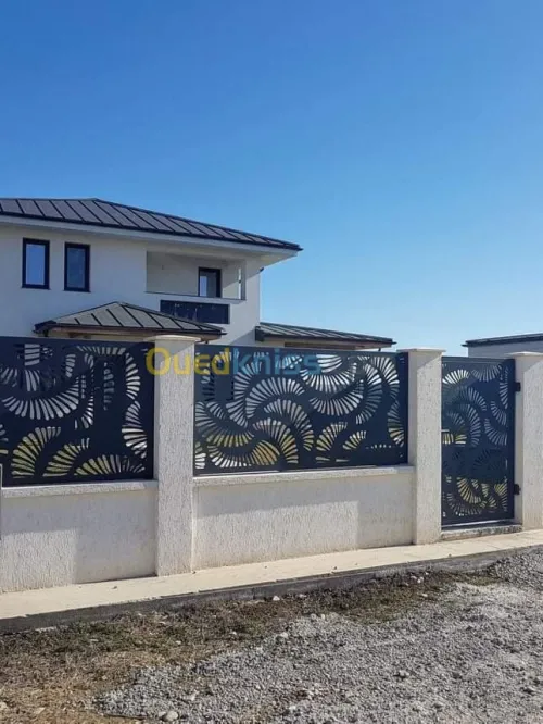 Découpage et habillage en tôle sur pla