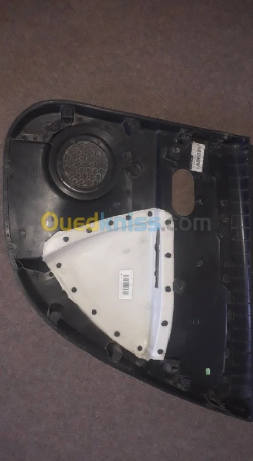Garniture arrier gauche clio 3