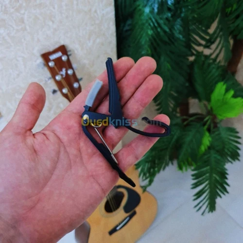 Guitare YAMAHA F310 