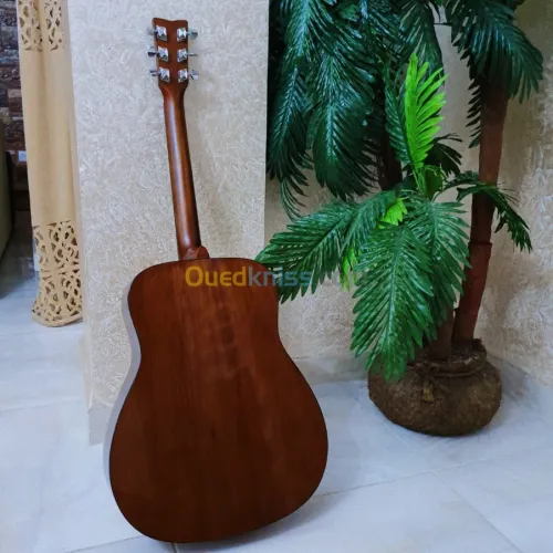 Guitare YAMAHA F310 
