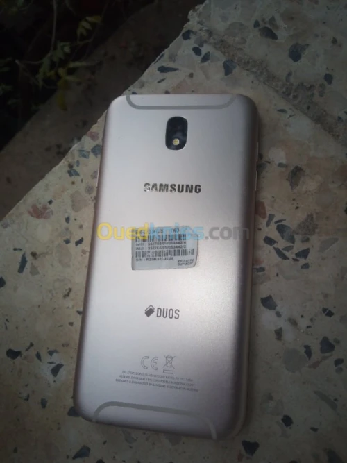 Samsung Galaxy J7 Pro