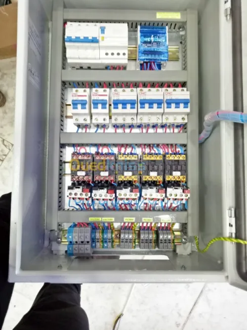 Montage des armoires electriques