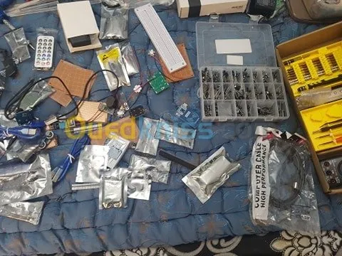 les composants et matériels electronique