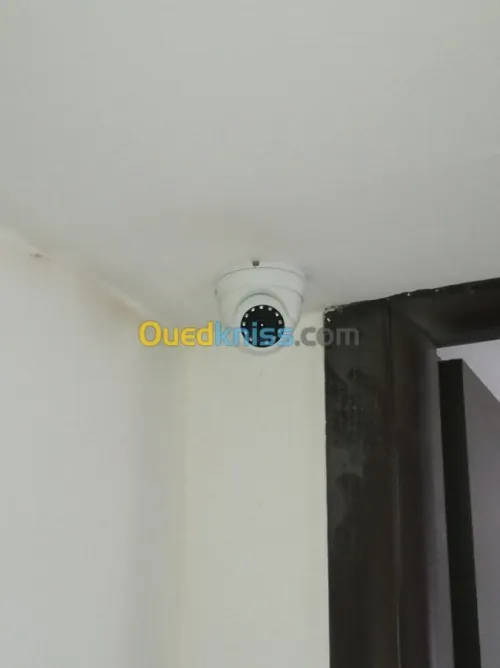 Installation camera de surveillance