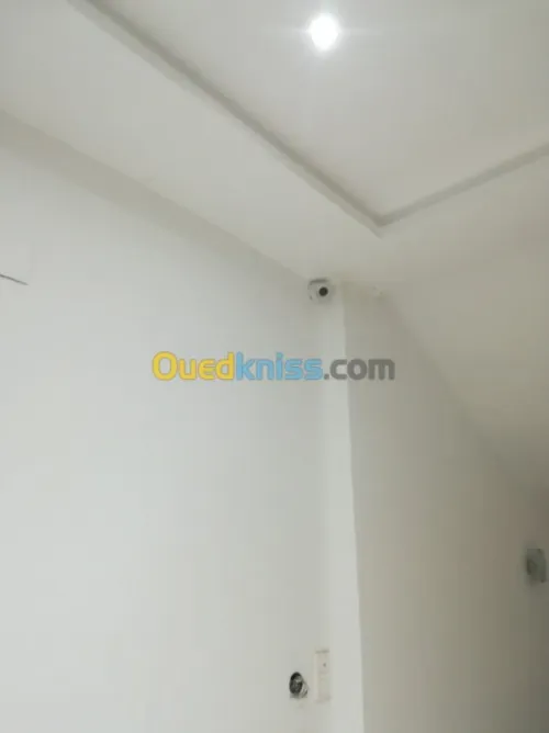 Installation camera de surveillance