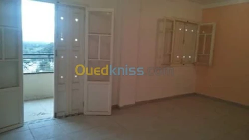 Location Appartement F3 Tipaza Kolea