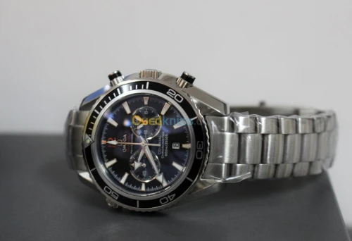 Montres OMEGA Seamaster Planet Ocean 1