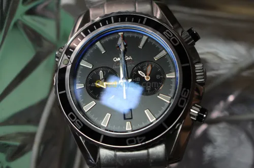 Montres OMEGA Seamaster Planet Ocean 1
