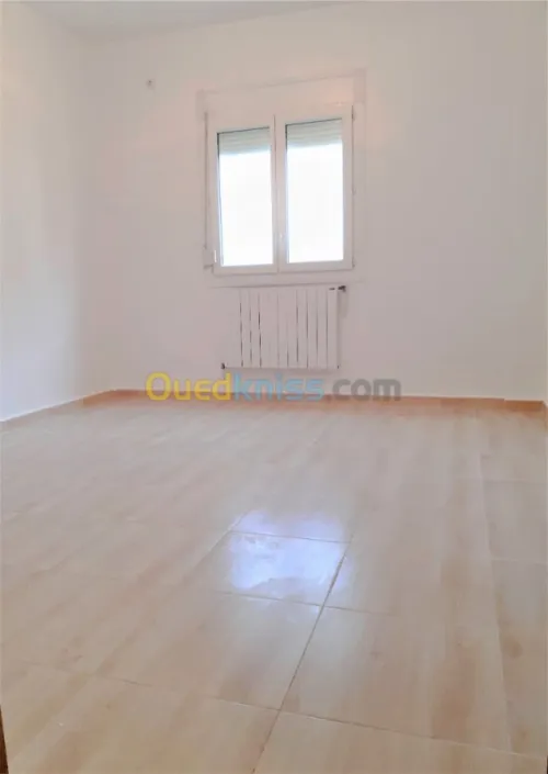 Location Appartement F4 Alger Souidania