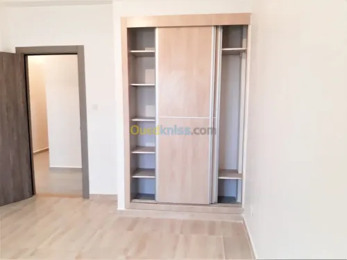 Location Appartement F4 Alger Souidania