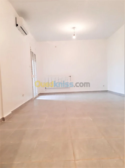 Location Appartement F4 Alger Souidania