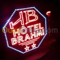 PUB LED CHEK DECOR