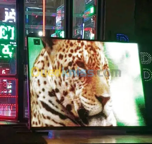 PUB LED CHEK DECOR