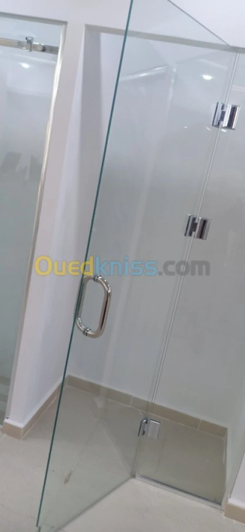 cabine de douche/fenetre PVC aluminium