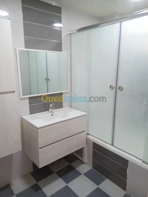 Montage vitrine verre trempé.cabine do