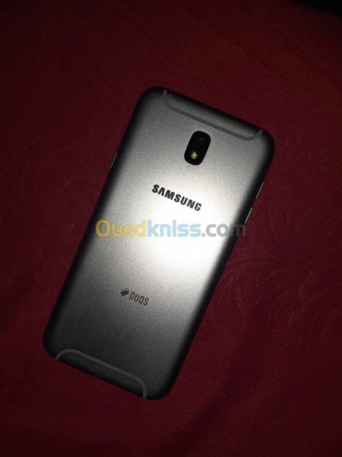 Samsung Galaxy J7 Pro