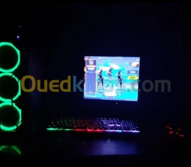 Pc gamer +ecren + souris gaming + casq