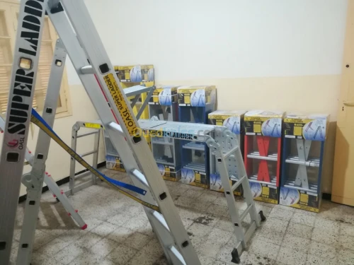 ECHELLES & ESCABEAUX EN ALUMINIUM