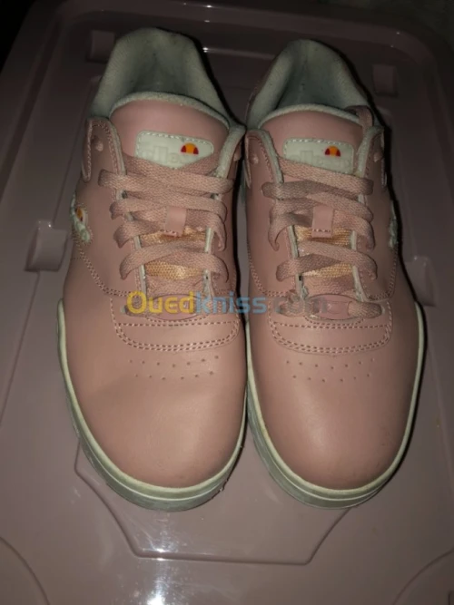ellesse  
