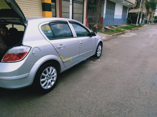 Opel Astra 2005 