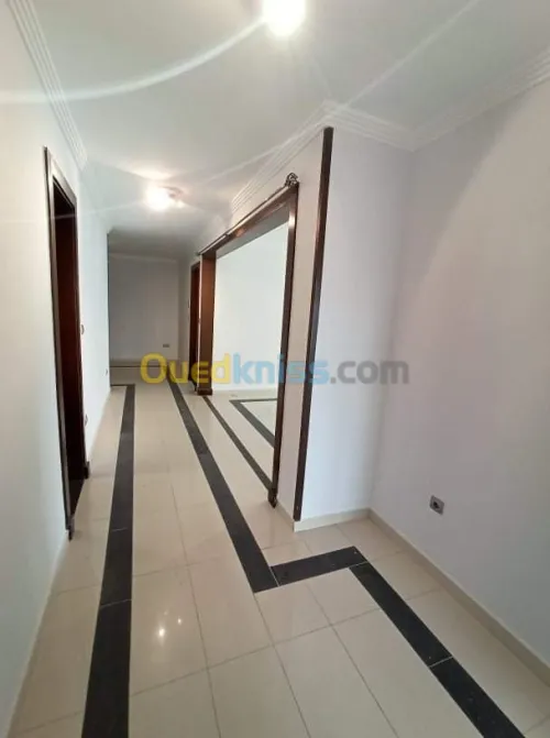 Location Appartement F4 Oran Oran