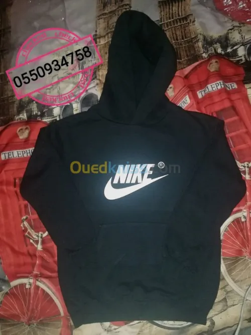 Sweat capuche et t-shirt personnalisés
