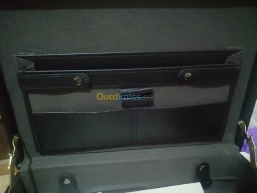 Valise diplomatique 