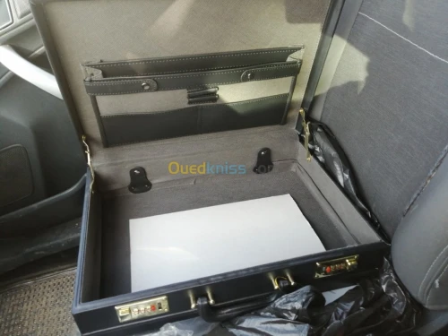 Valise diplomatique 