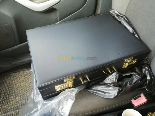 Valise diplomatique 