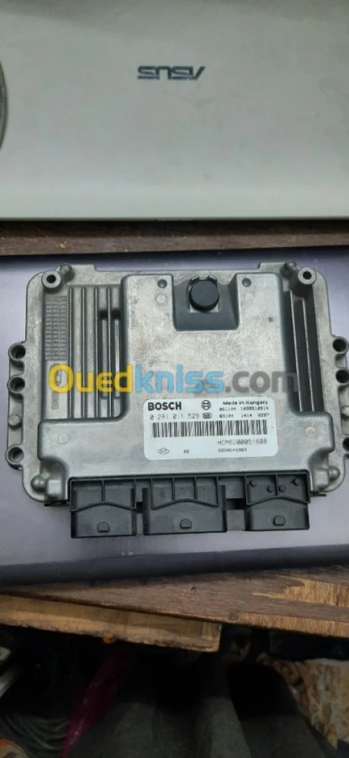 CALCULATEUR MOTEUR ECU/EDC15C13/1.9DCI