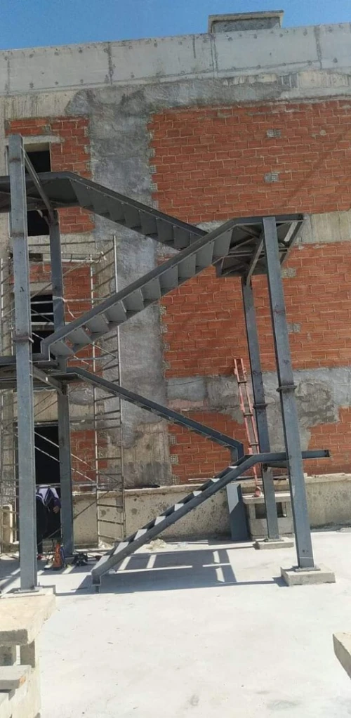 Fabrication et montage de charpente métallique