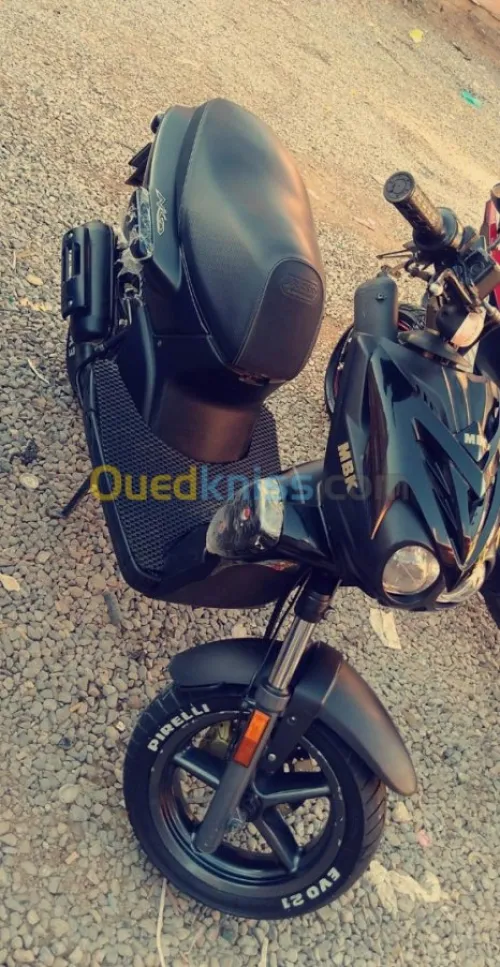 Yamaha Bosster stunt