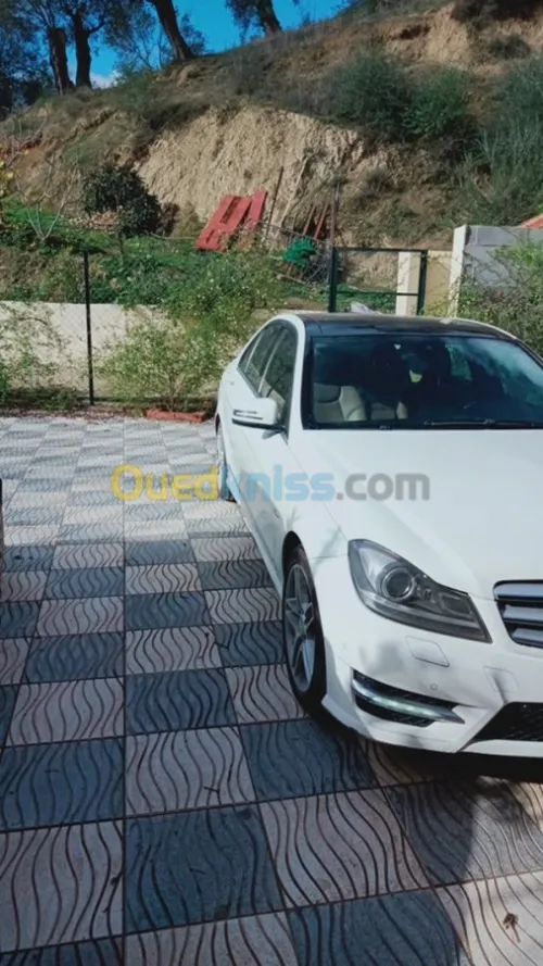 Mercedes Benz Classe C 2012 blue efficiency